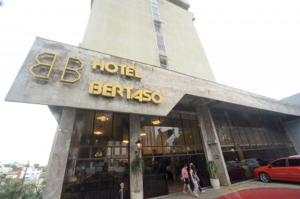 Hotel Bertaso | Restaurante Terrace - 